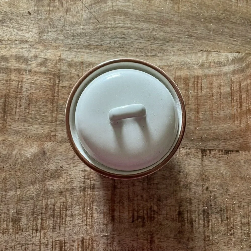 Ceramic Beige & Brow Sugar Dish w/ Lid. Stoneware